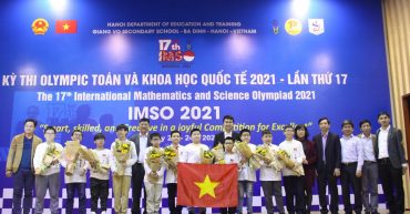 hoc-sinh-viet-nam-gianh-2-huy-chuong-vang-olympic-toan-hoc-va-khoa-hoc-quoc-te-3-370x193-1