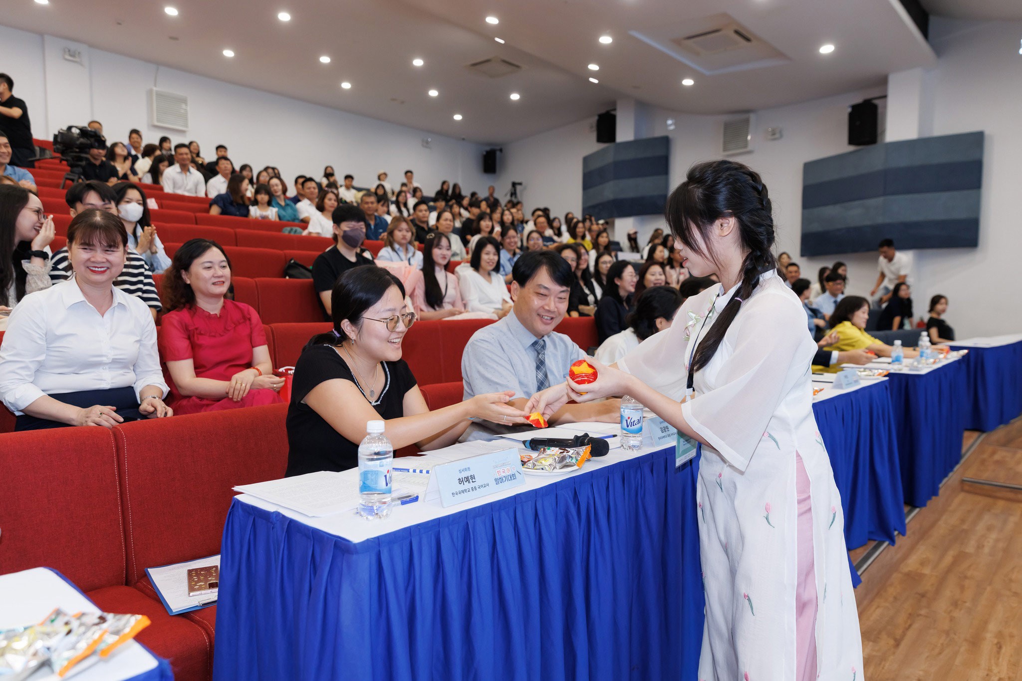 538418754_1301486325346956_876214427634326517_n