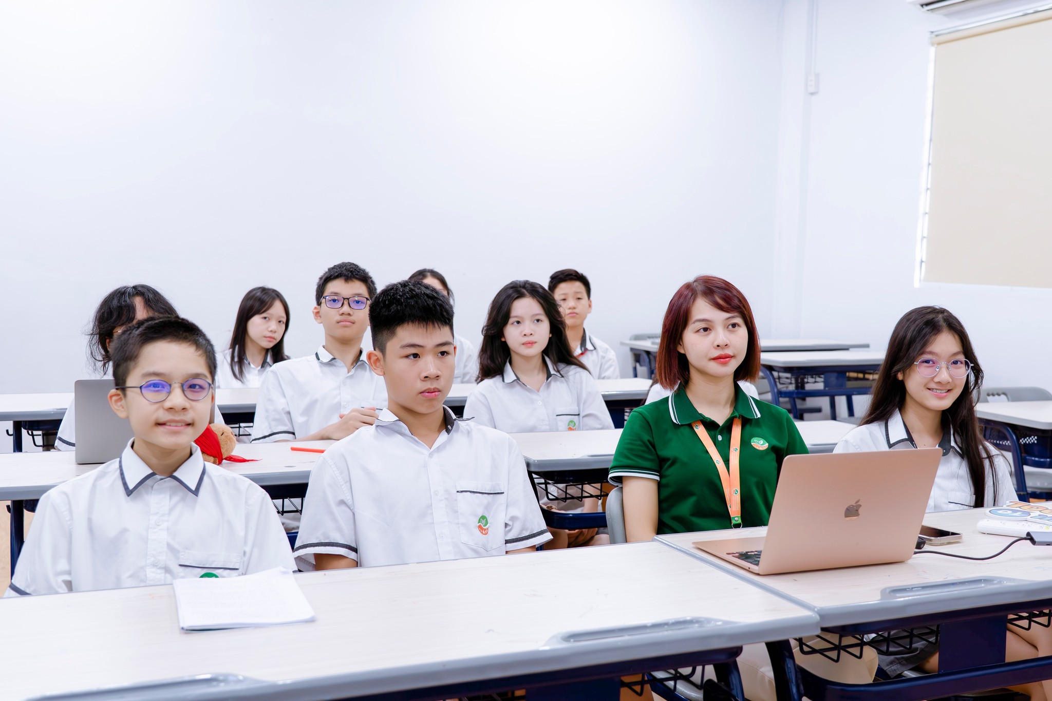 560577517_1354779160017672_2987171636308866406_n