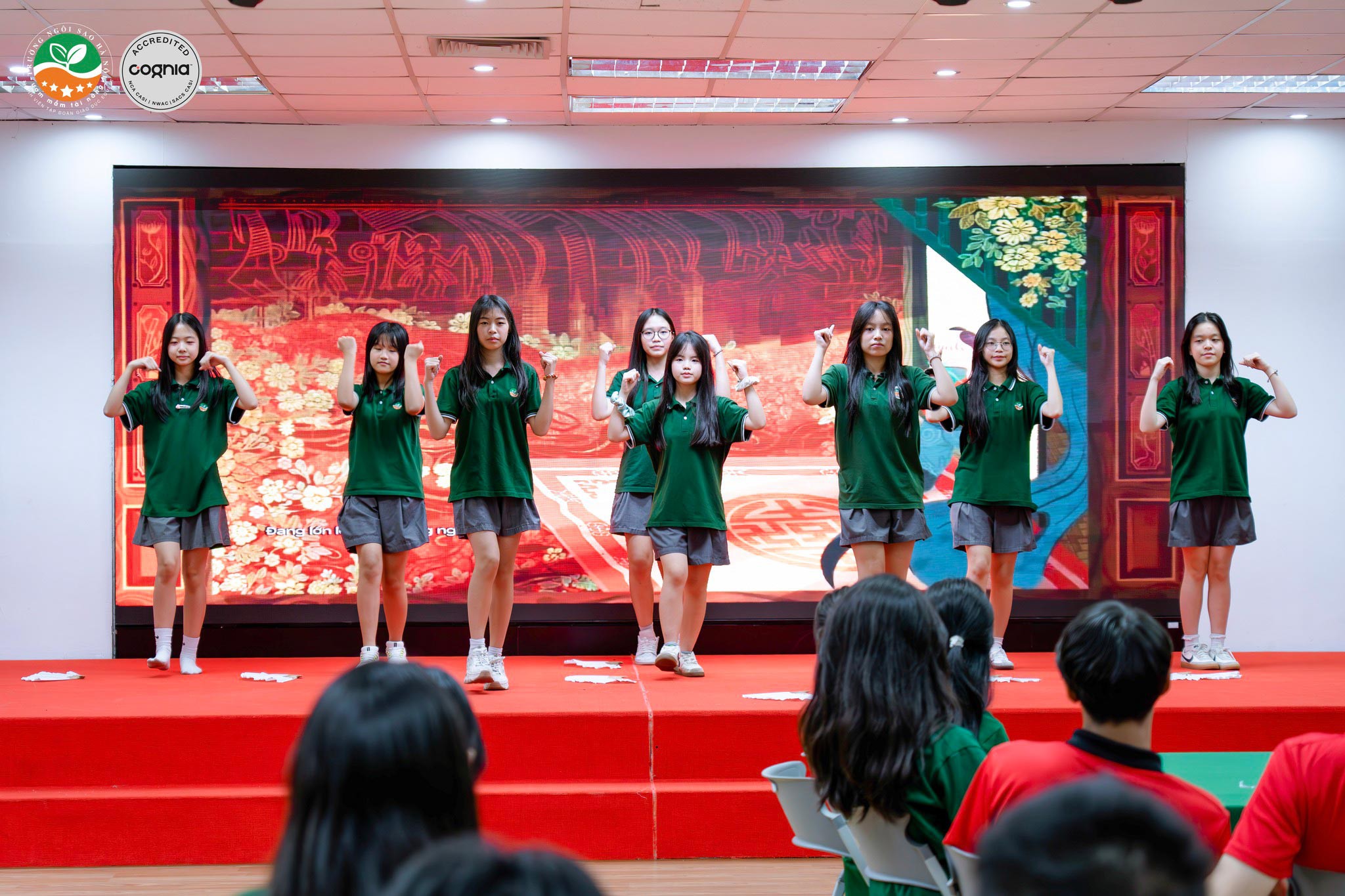 574932937_1371350171693904_3388984272692852979_n